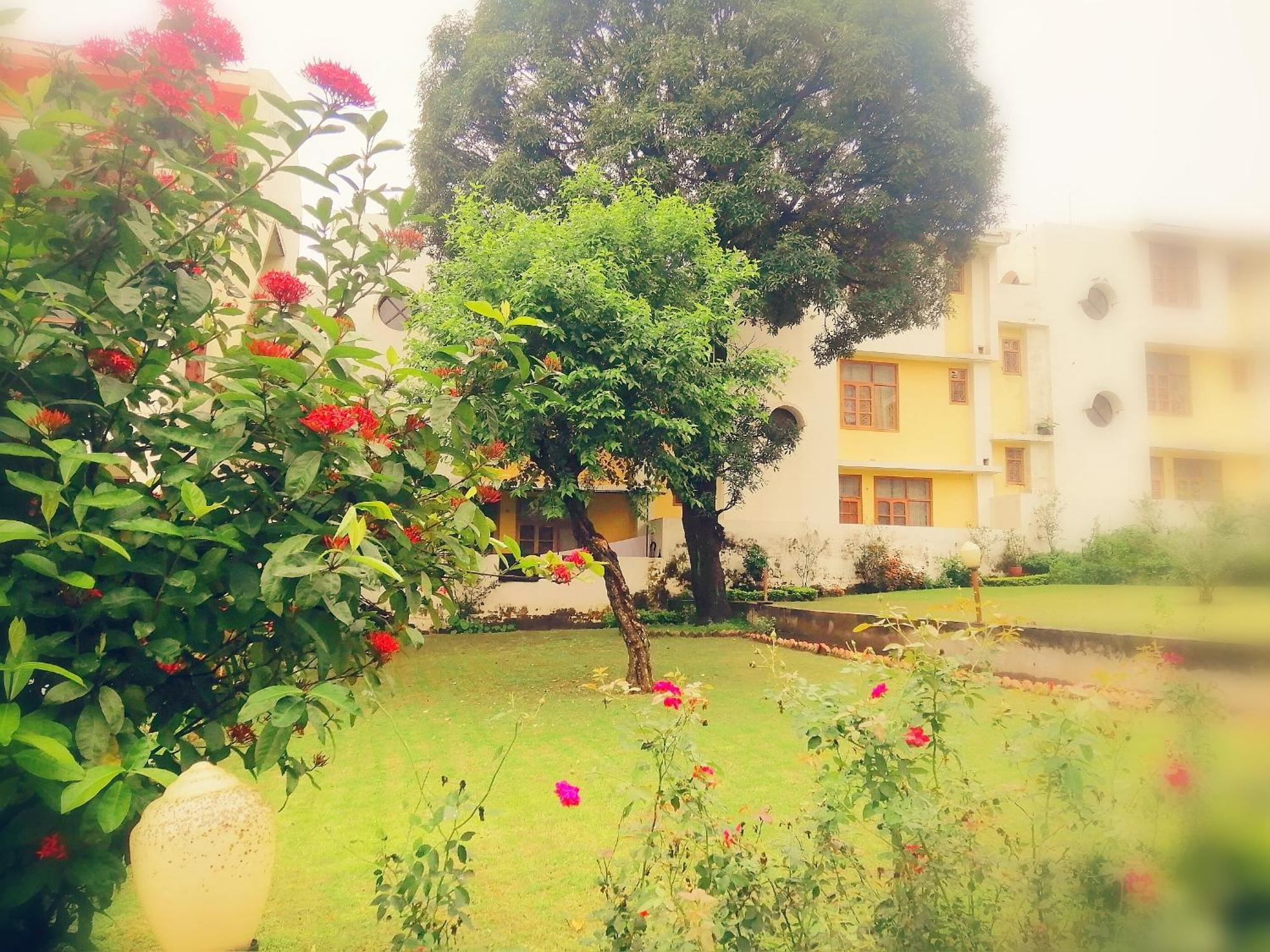 Ganga Vatika Boutique Hotel, Rishīkesh Extérieur photo